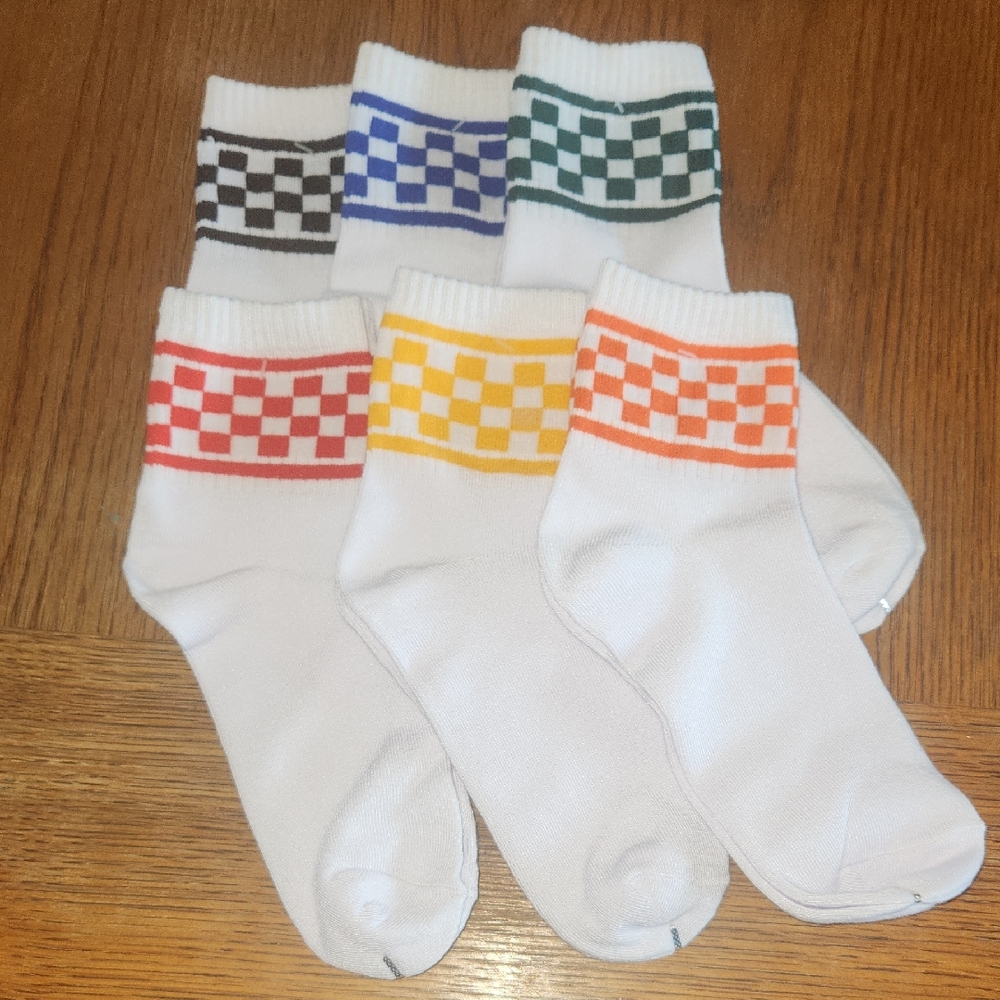 Adult One Size Checkered Socks Mixed Colors 6 Pairs NWT - Picture 1 of 9